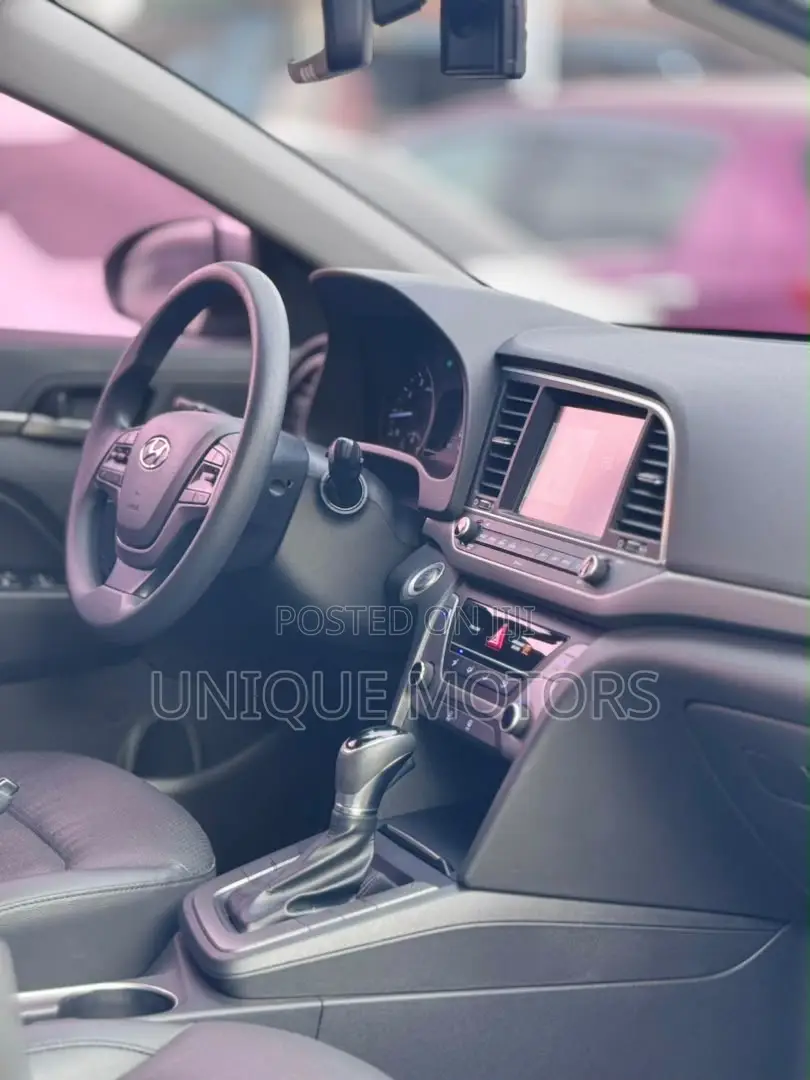 Hyundai Avante 2017 Gray