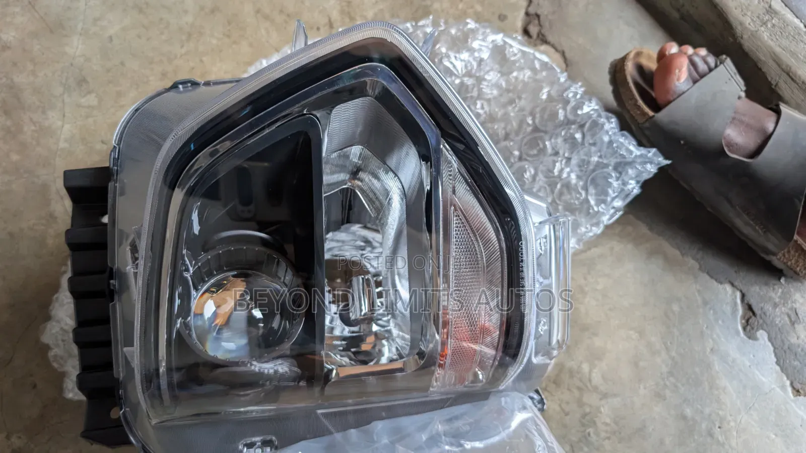Hyundai Santa Fe 2019,2020 Headlight
