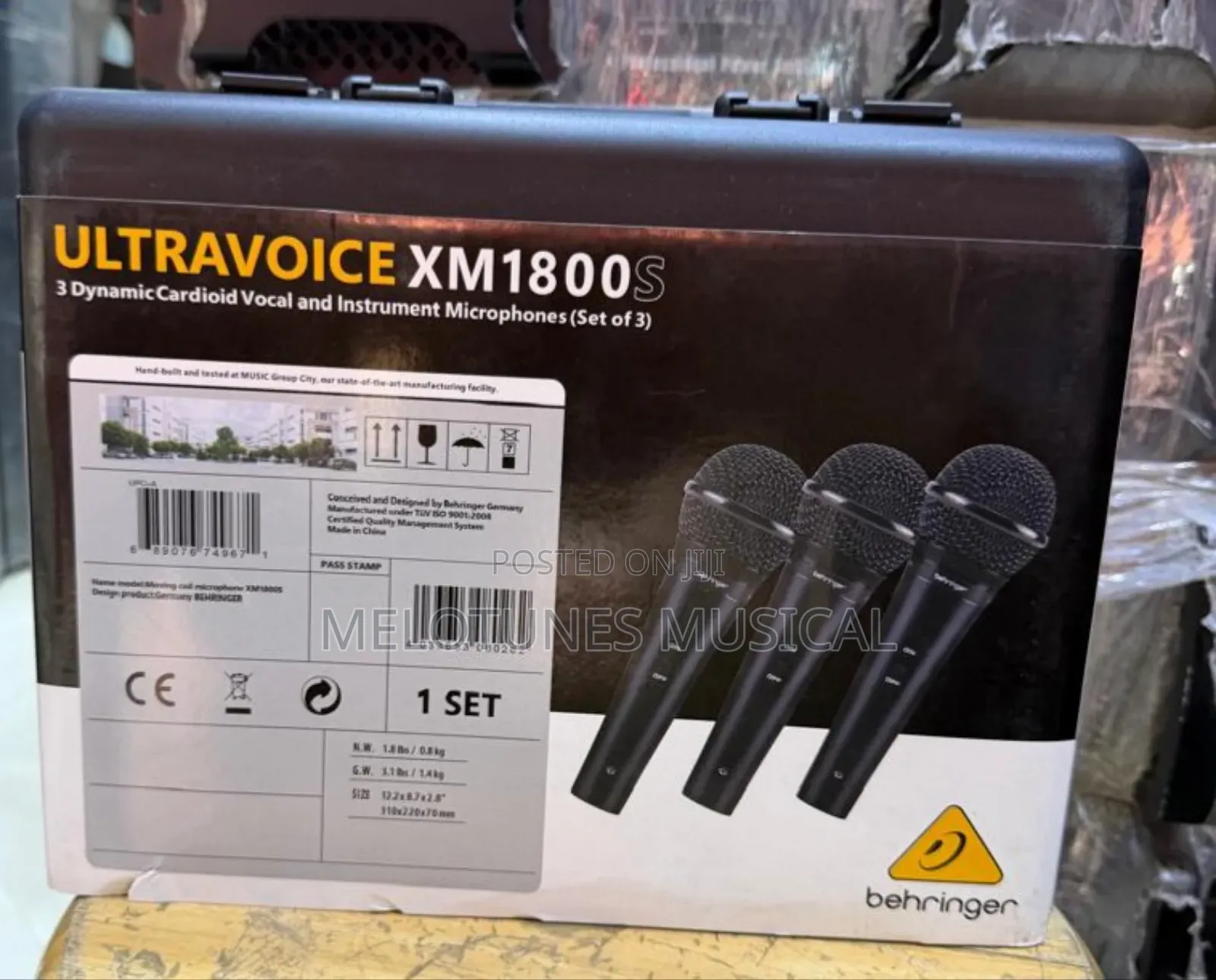 Behringer Ultravoice XM1800S Dynamic Cardioid Vocal 3in1 Microphone