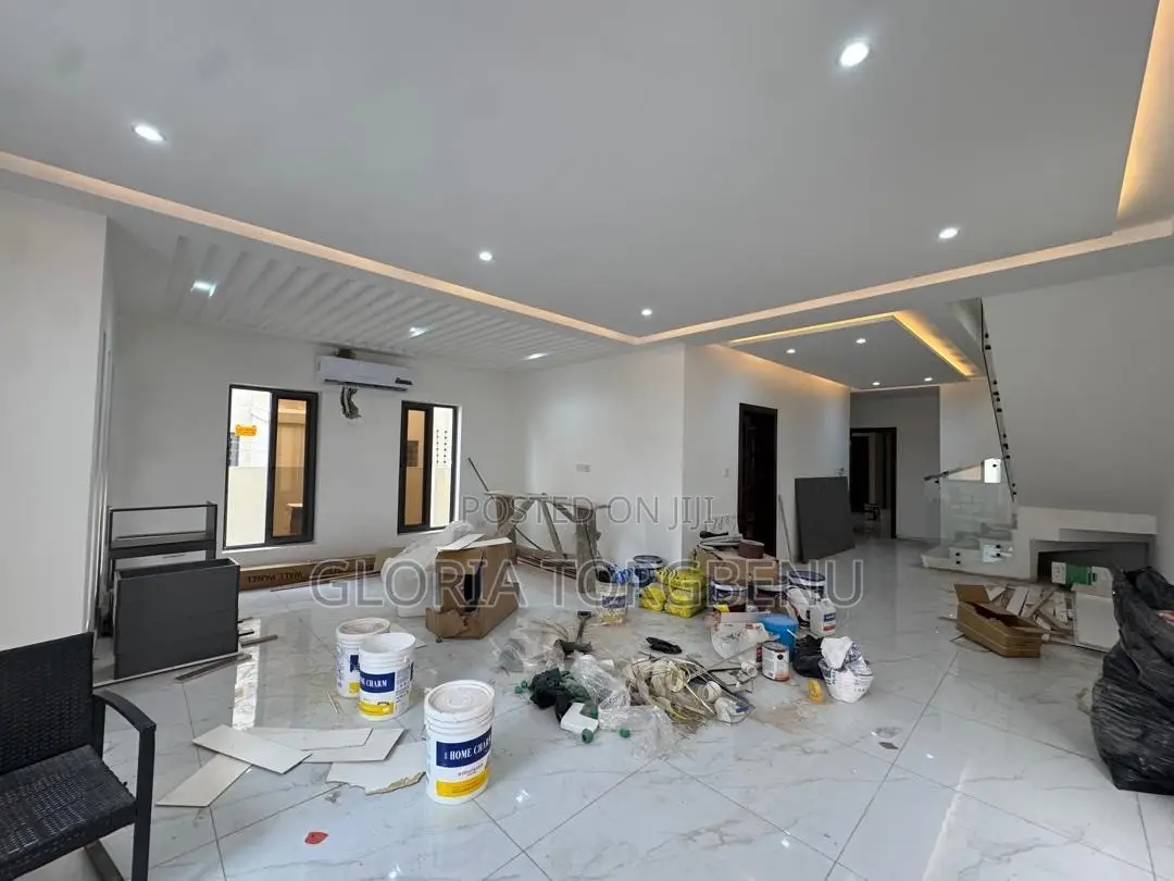 4bdrm House in Ashaley Botwe for sale