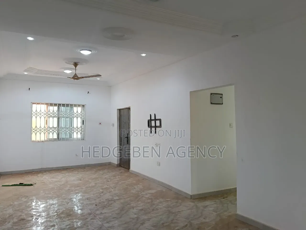 3bdrm Apartment in Adenta, Housing Down for rent