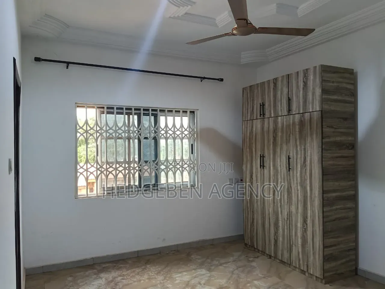 3bdrm Apartment in Adenta, Housing Down for rent