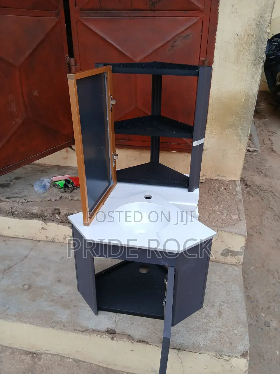 Small Corner Basin Set With Tap