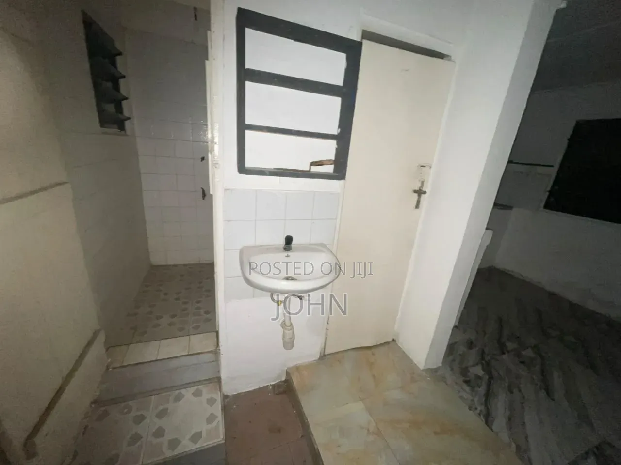 2bdrm Apartment in Survivorestates, Official Town for rent
