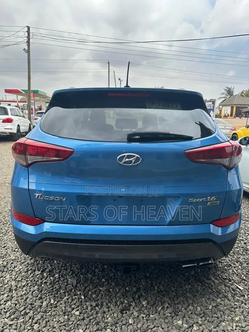Hyundai Tucson 2016 Blue