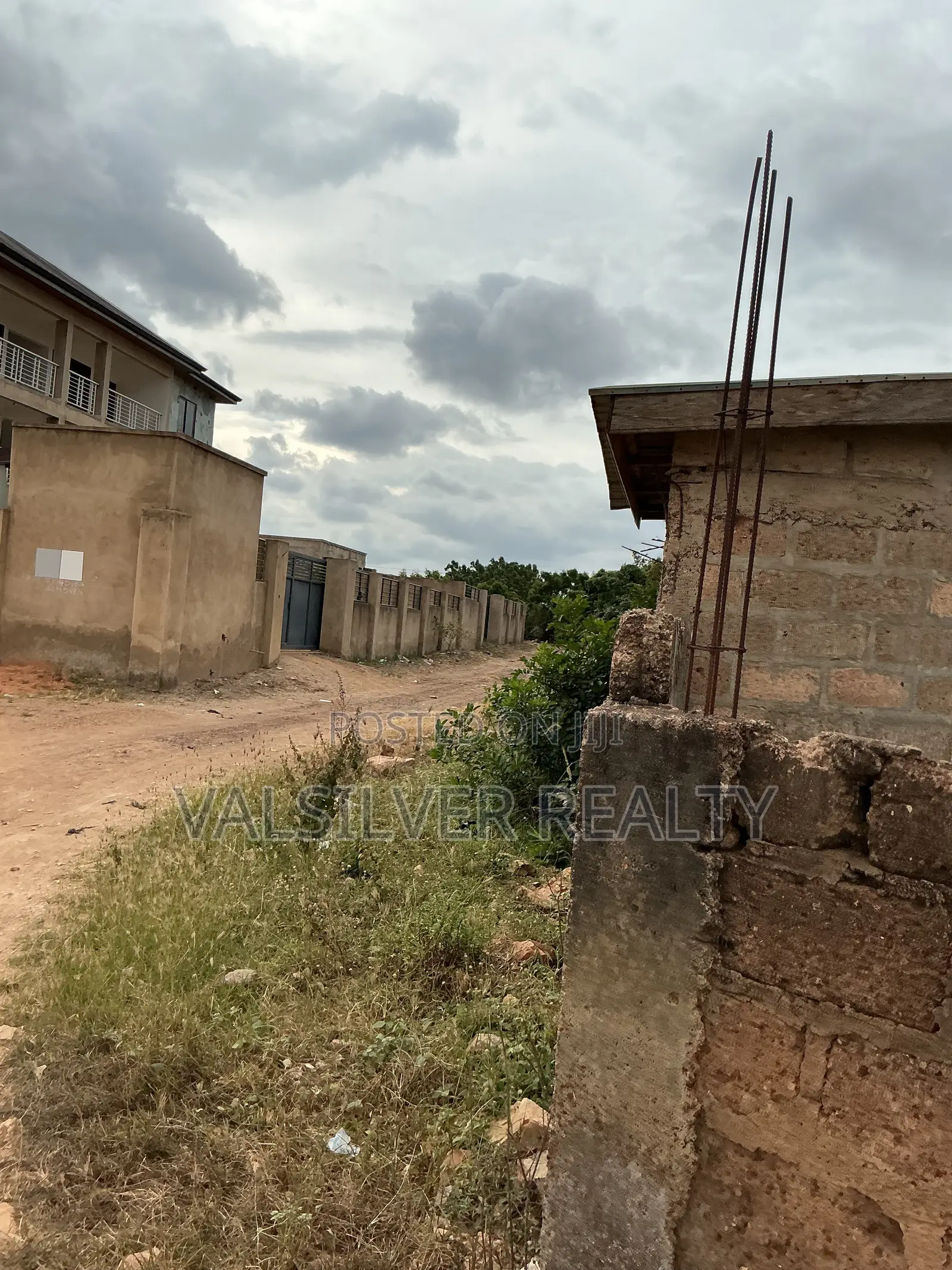 Walled ,Titled ,Serviced and Litigation Free 1 Plot for Sale -Armrahia