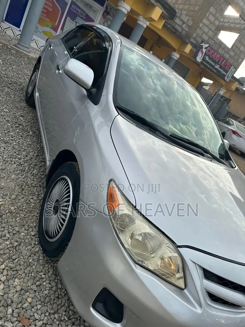 Toyota Corolla 2013 Silver