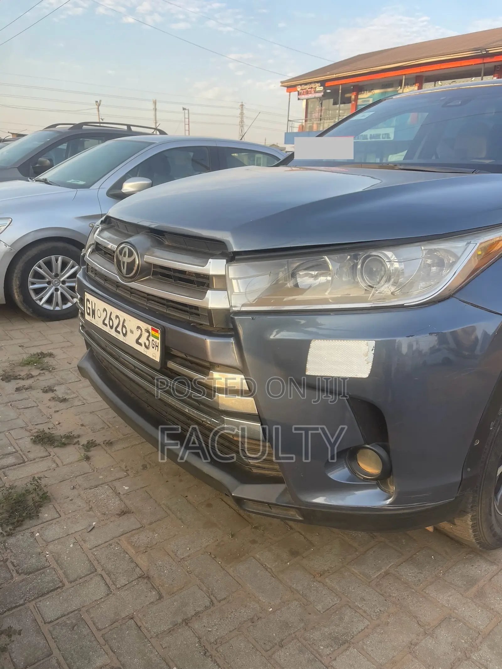Toyota Highlander LE 2019 Gray