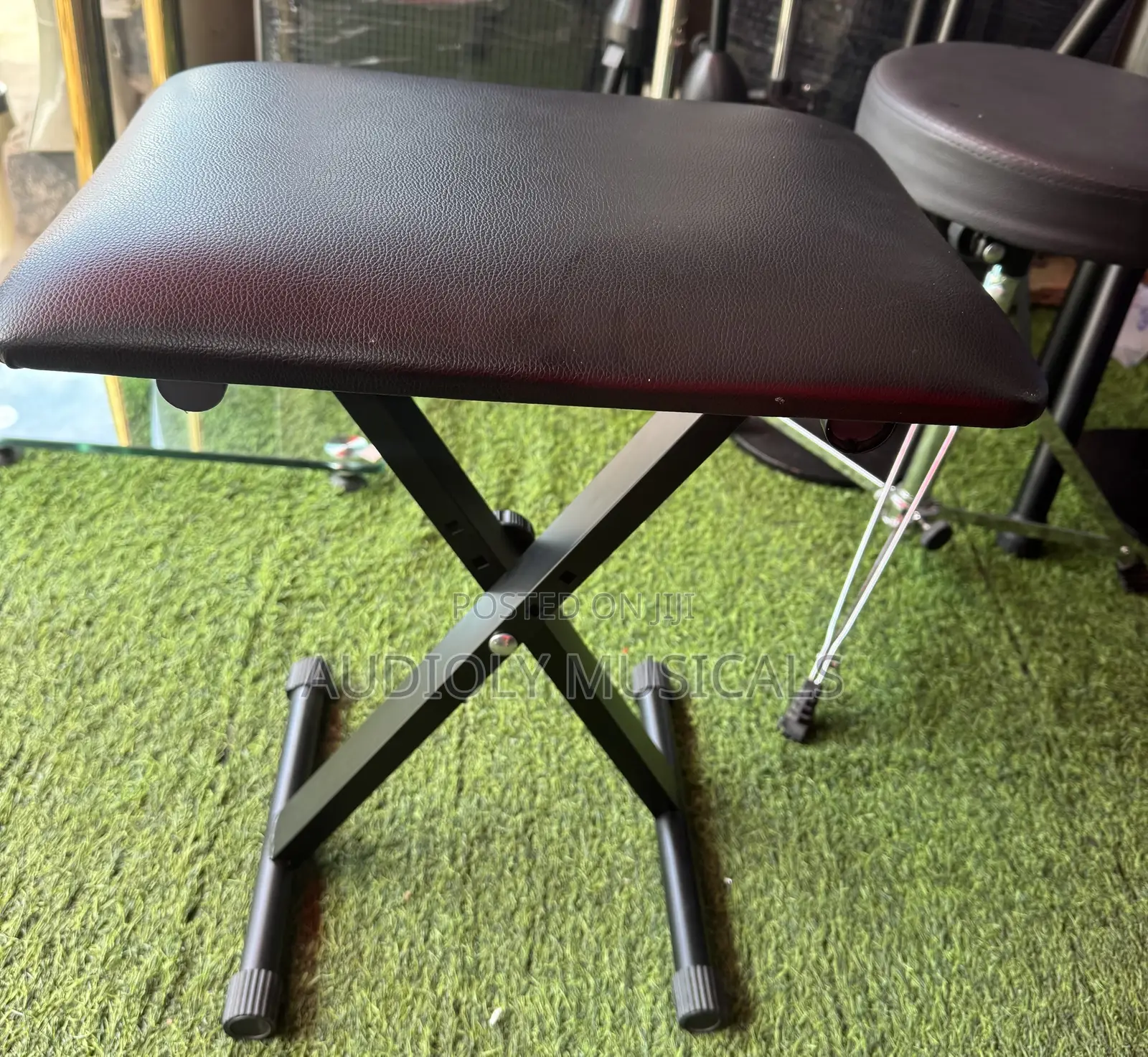 Comfortable Adjustable Keyboard Seat