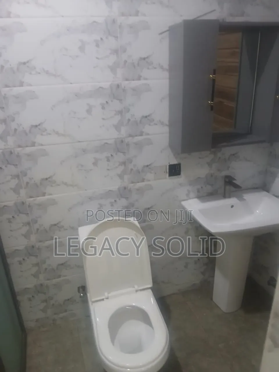 1bdrm Apartment in Legacy Solid Real, Tseaddo for rent