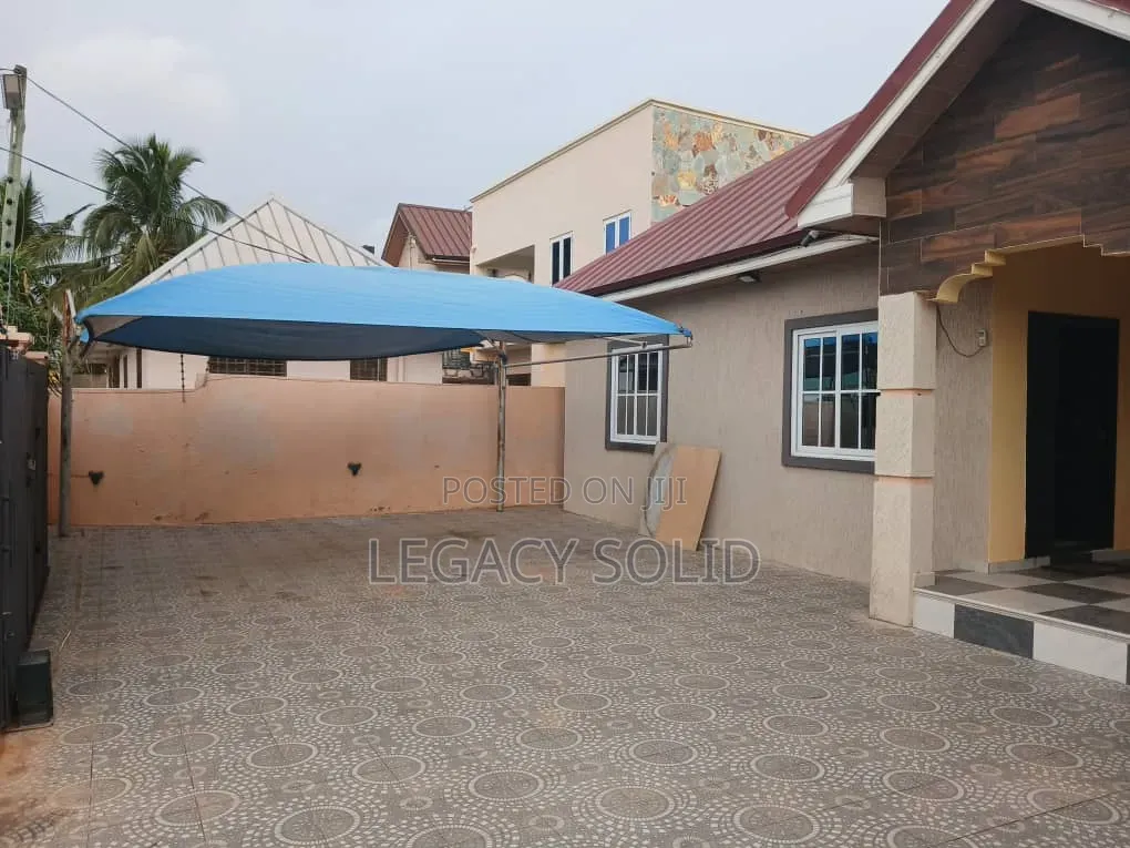 3bdrm House in Legacy Solid Real, Baatsona Total for rent