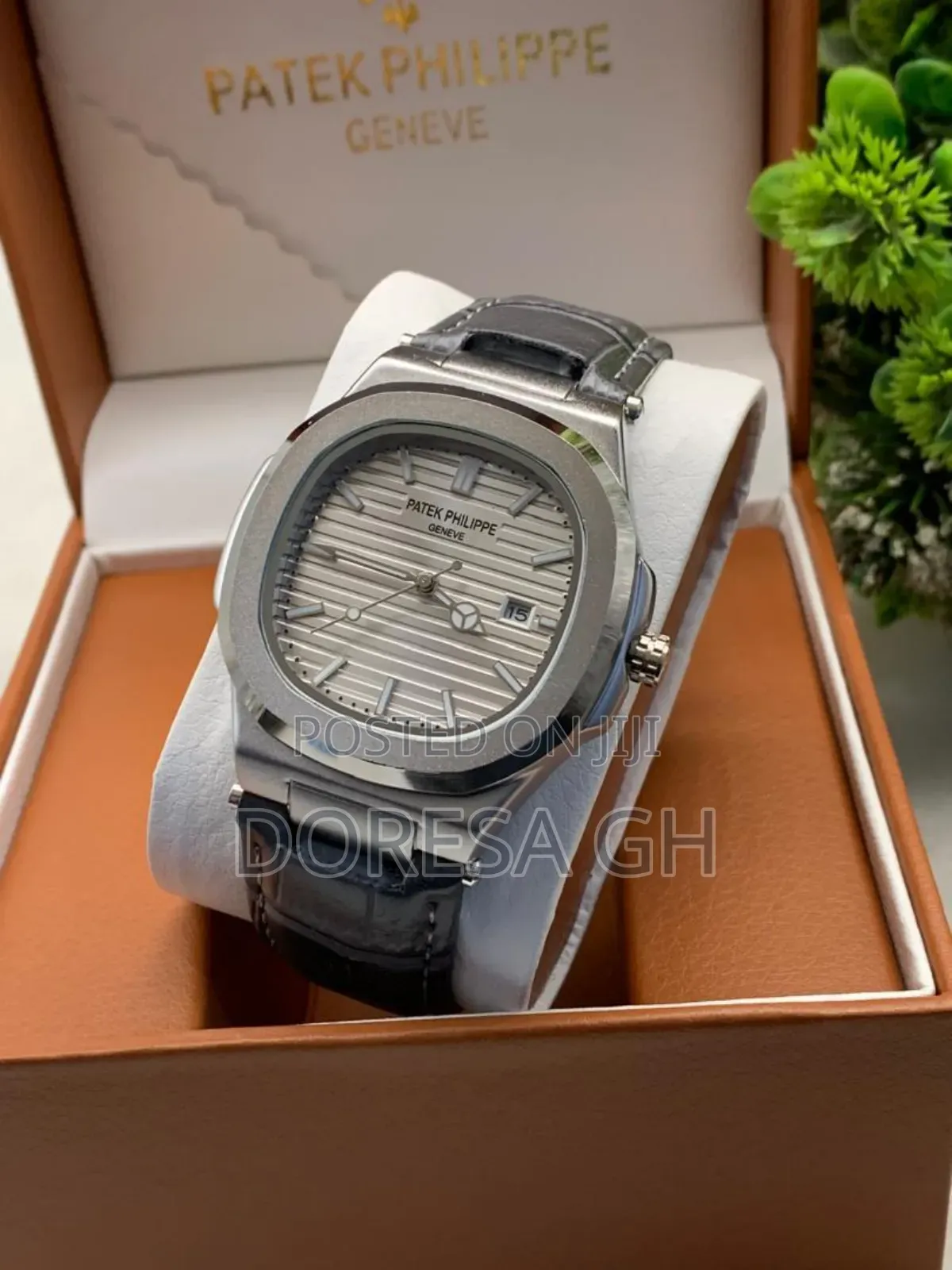 Patek Leather Watch for Men – Classic Everyday Wristwatch