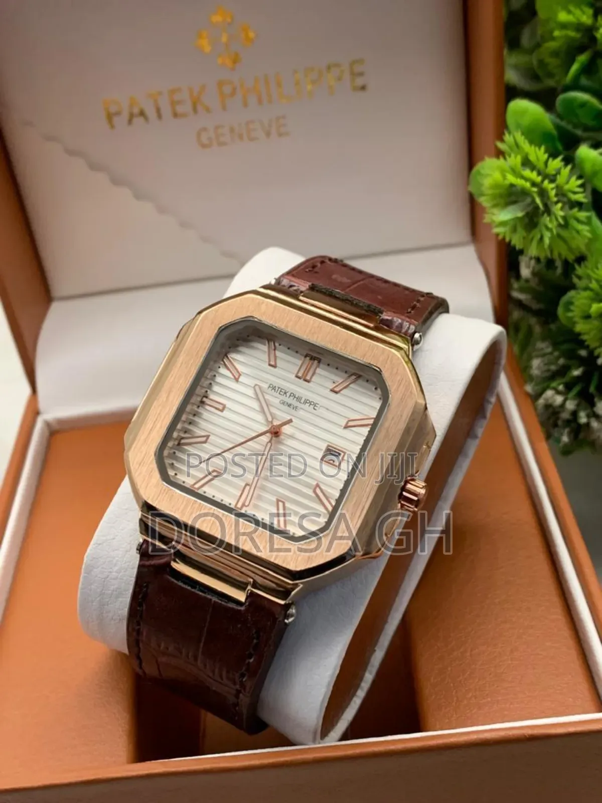 Patek Philippe Geneva Leather Watch for Men | Stylish Men’s Wristwatch
