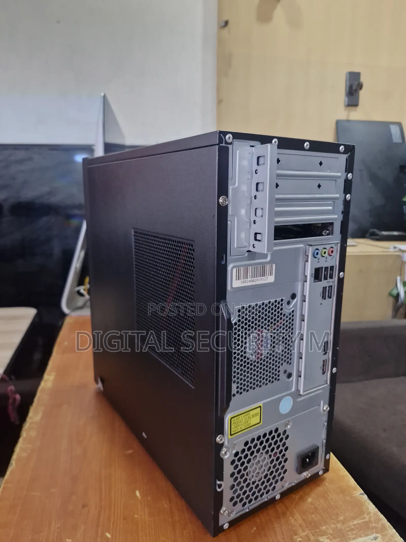 Desktop Computer 8GB Intel Core i5 SSD 256GB