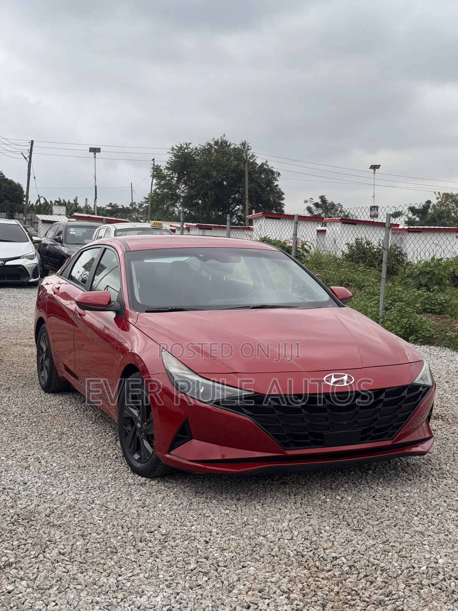 Hyundai Elantra Limited 2022 Red