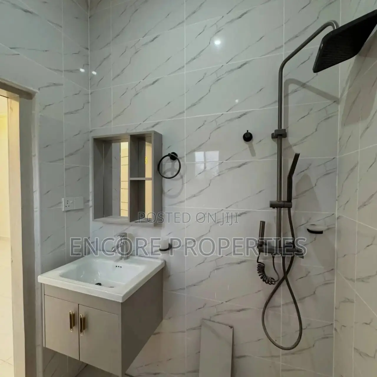 4bdrm House in East Legon Hills for sale