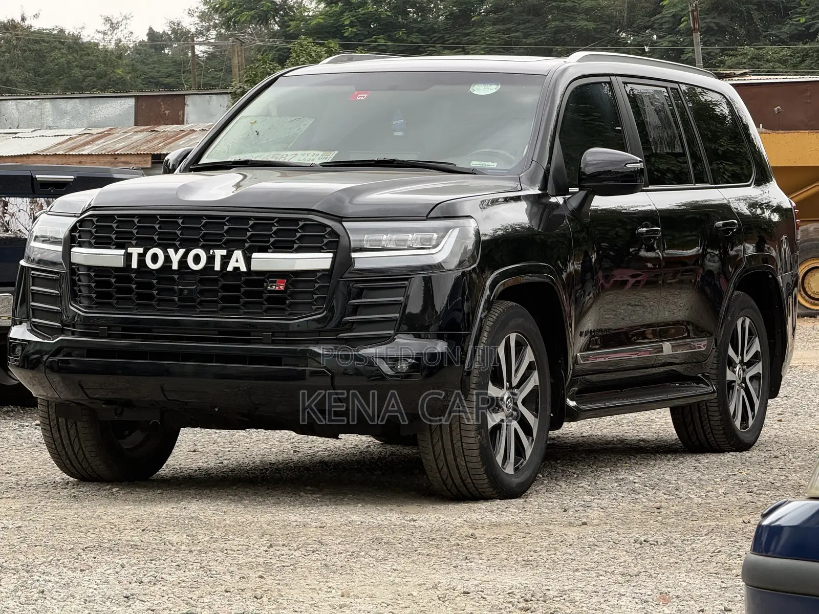 Toyota Land Cruiser 4.5 V8 GXR 2018 Black