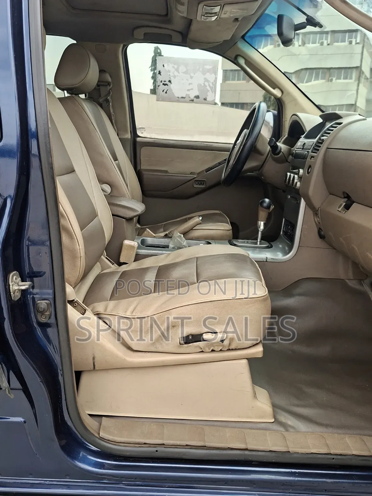 Nissan Pathfinder Automatic 2001 Blue