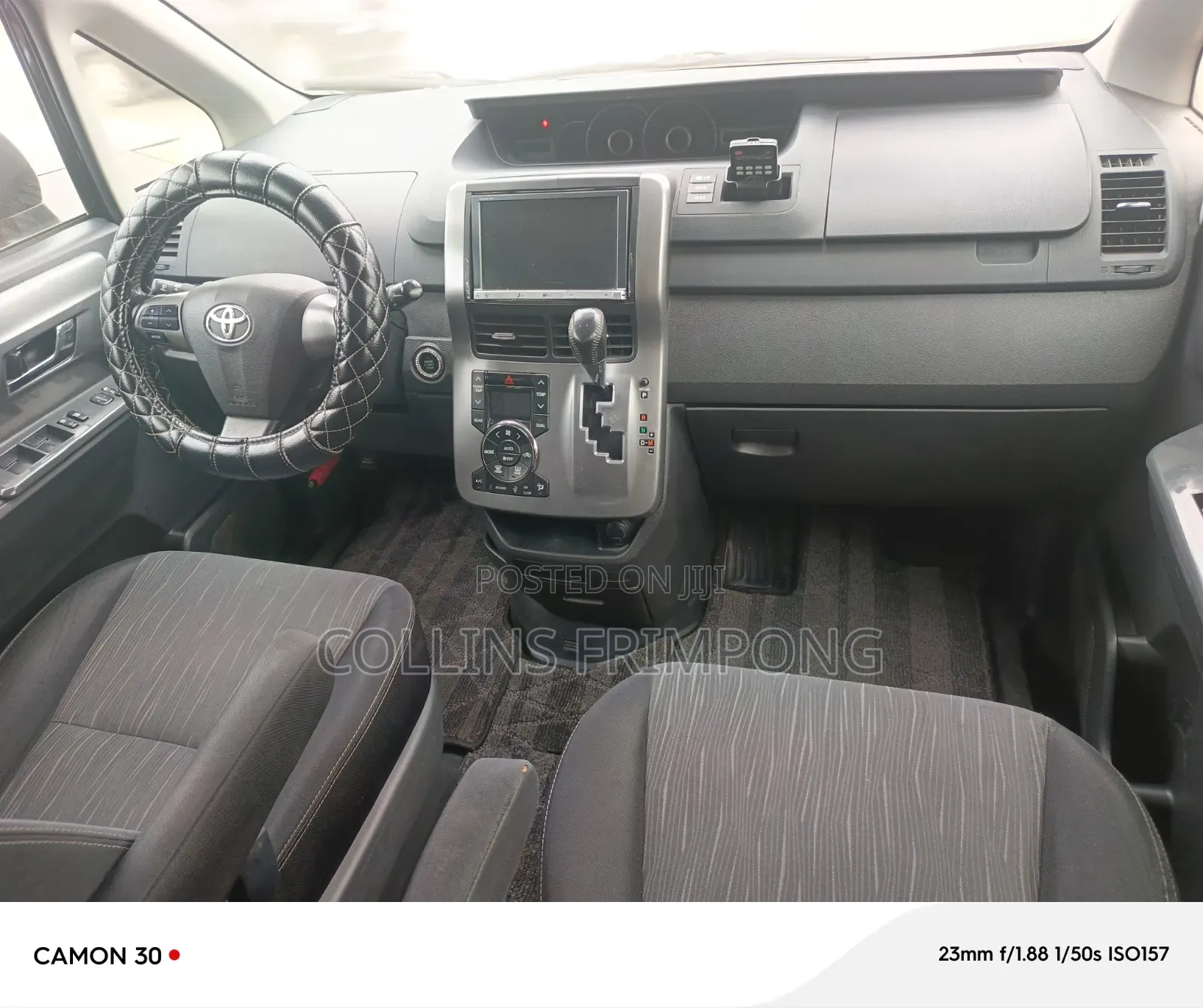 Toyota Voxy 2013 Black