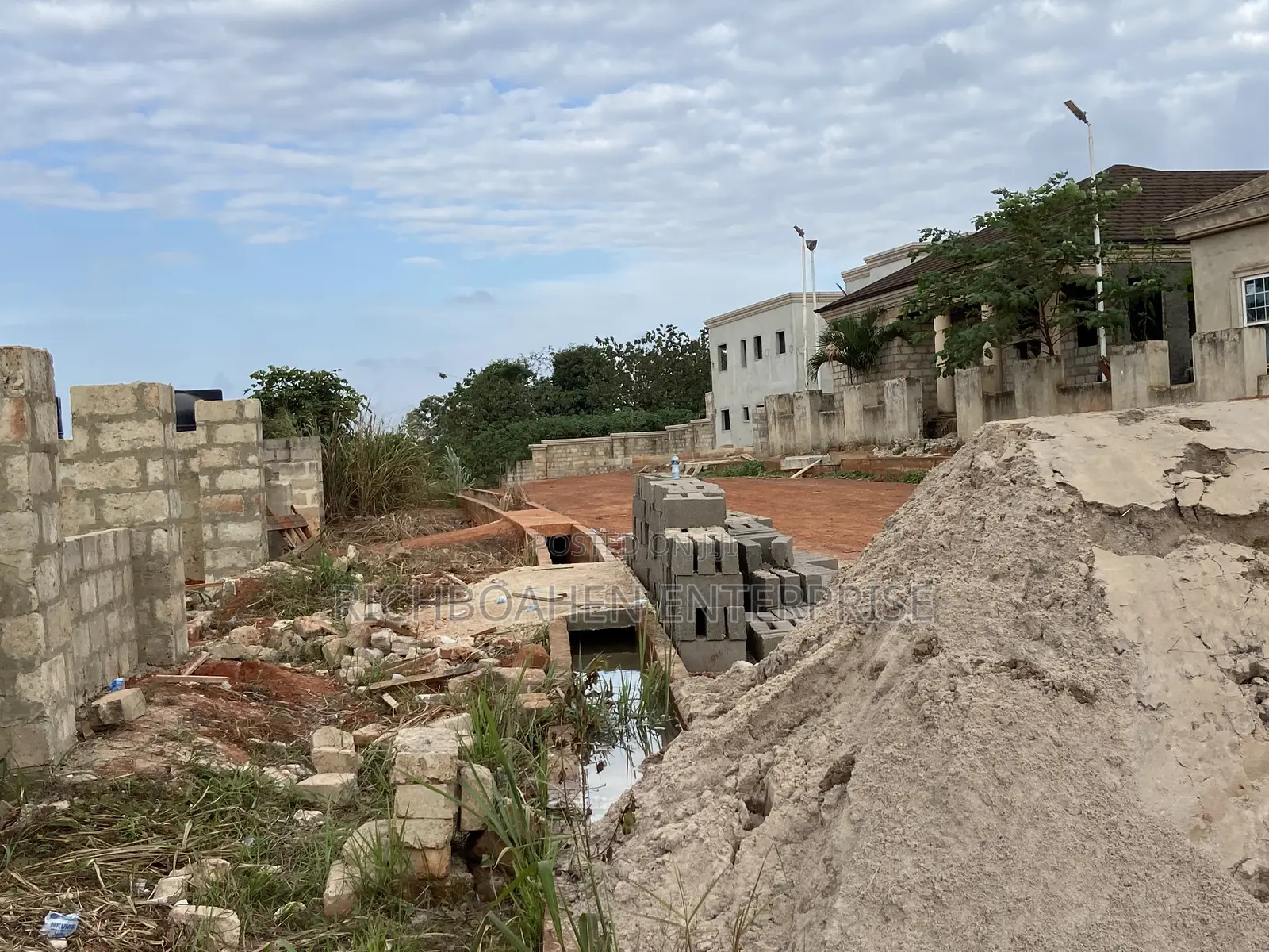 4bdrm Duplex in Richboahen, Atwima Kwanwoma for sale