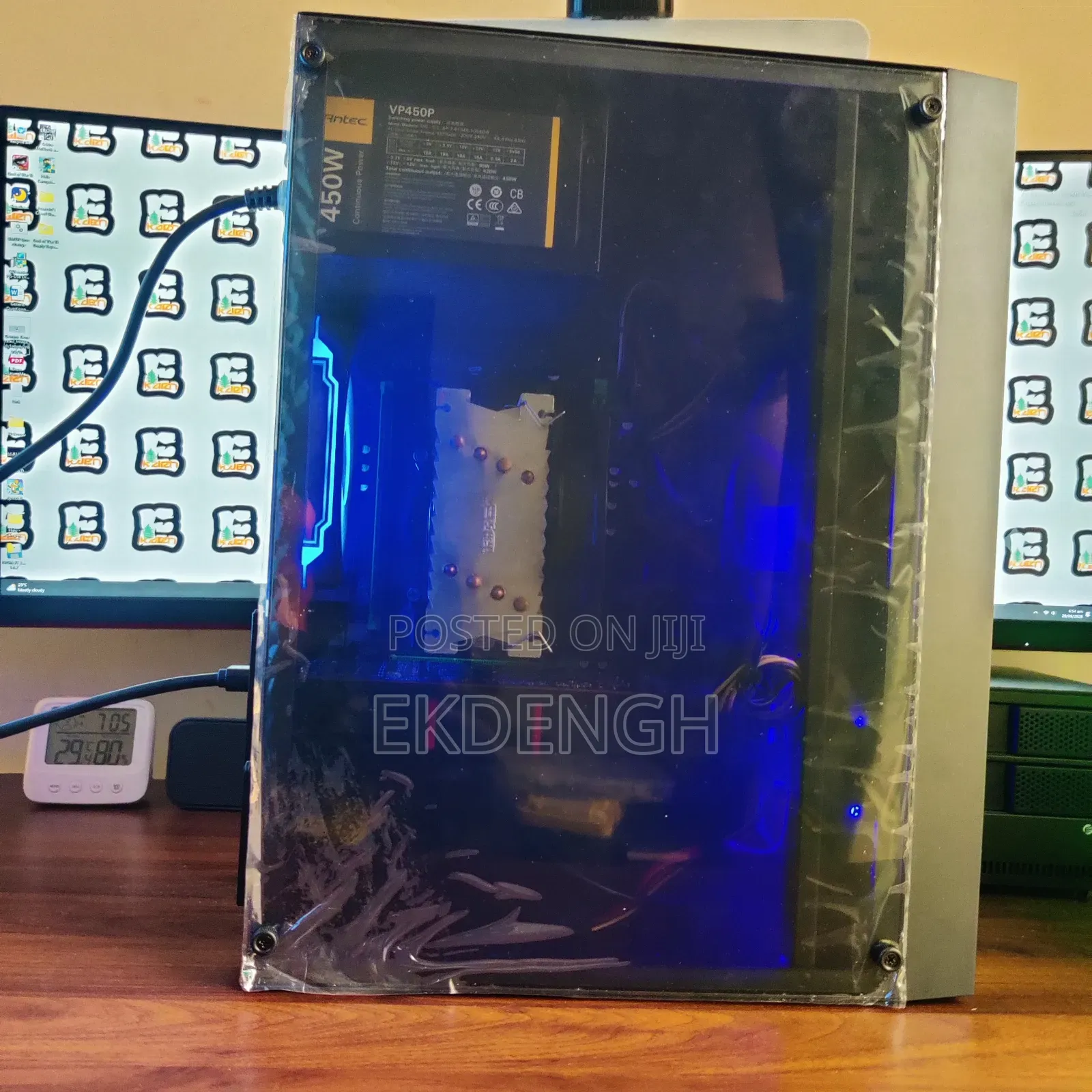 Desktop Computer 8GB Intel Xeon SSD 256GB