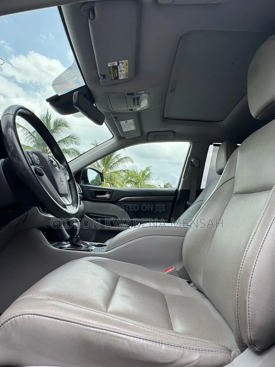 Toyota Highlander LE 2019 Brown