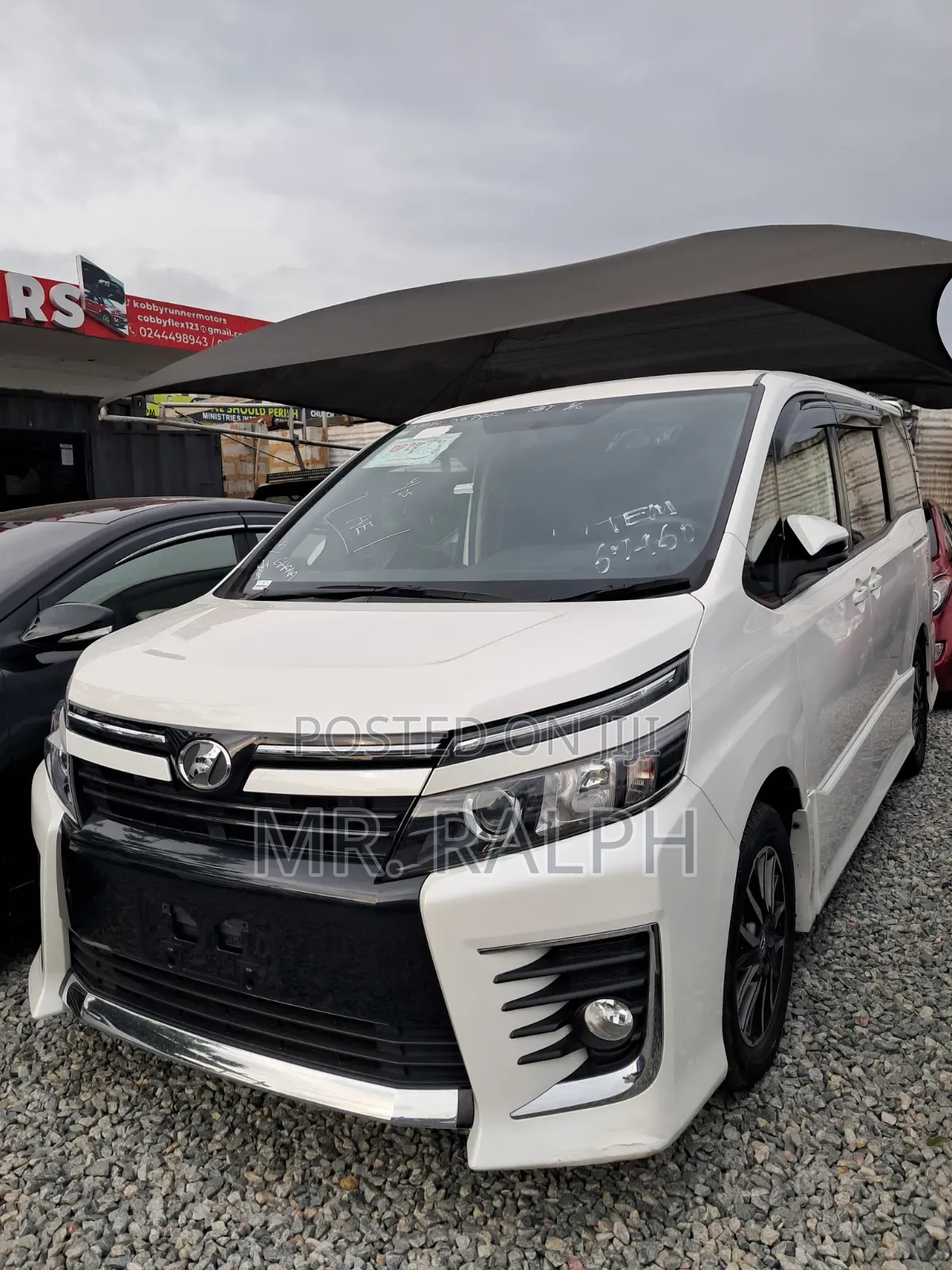 Toyota Voxy 2015 White