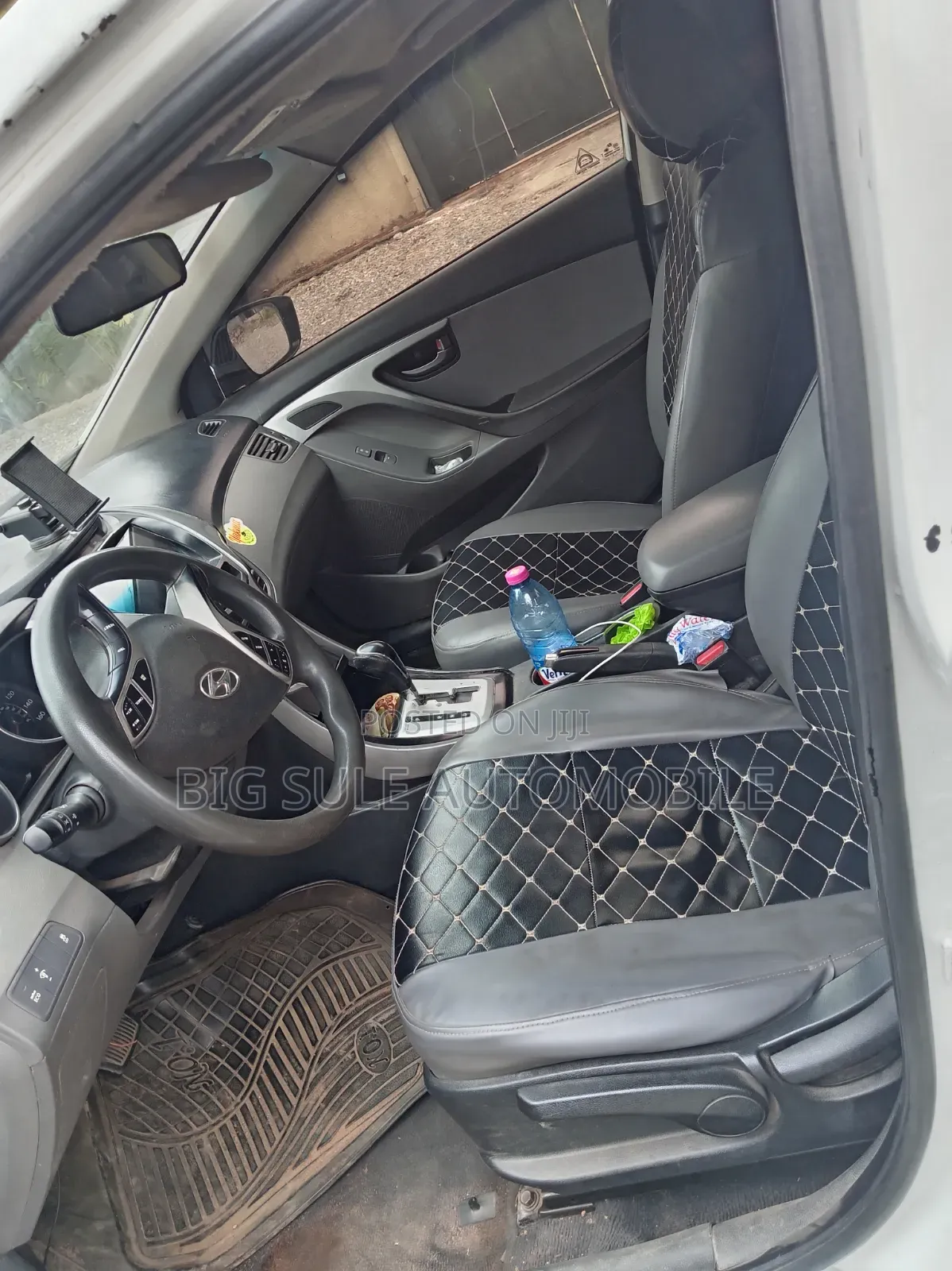 Hyundai Elantra Limited 2012 White