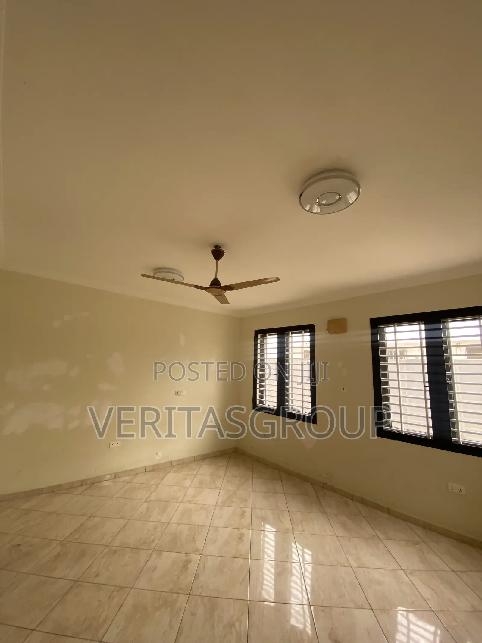 3bdrm Apartment in American House for rent