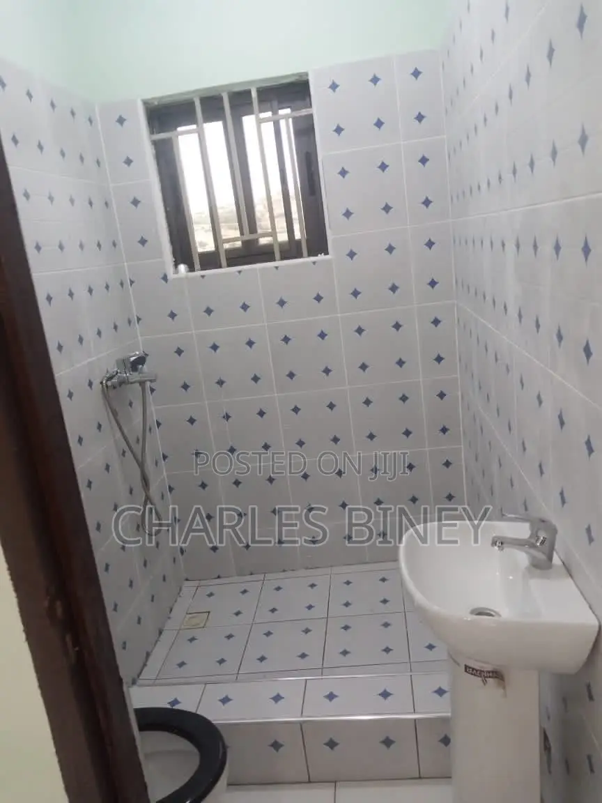 2bdrm Apartment in Old Barrier for rent