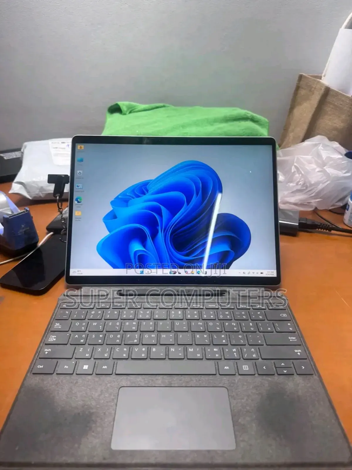 New Laptop Microsoft Surface Pro 9 16GB Intel Core i7 SSD 512GB