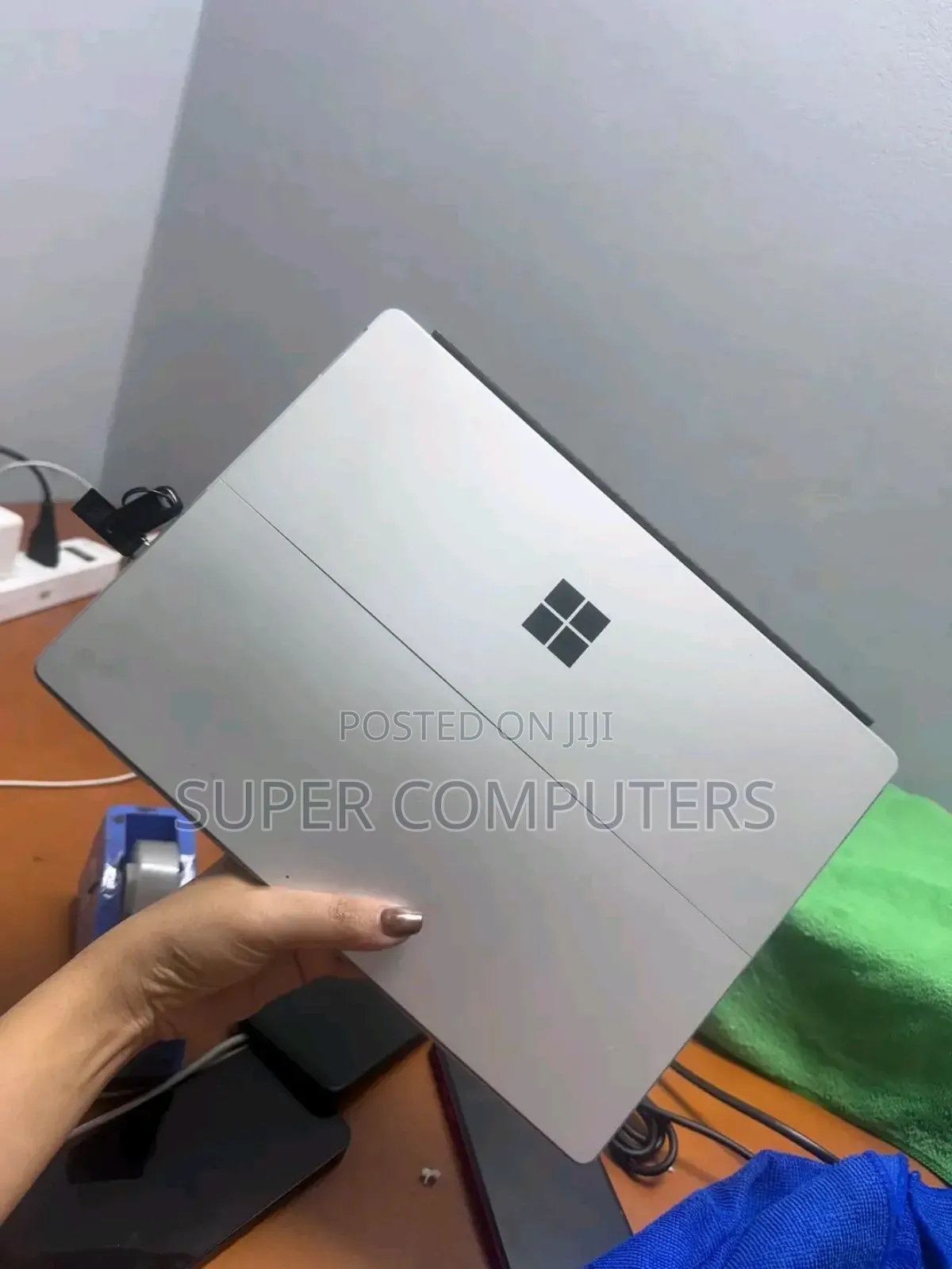 New Laptop Microsoft Surface Pro 9 16GB Intel Core i7 SSD 512GB