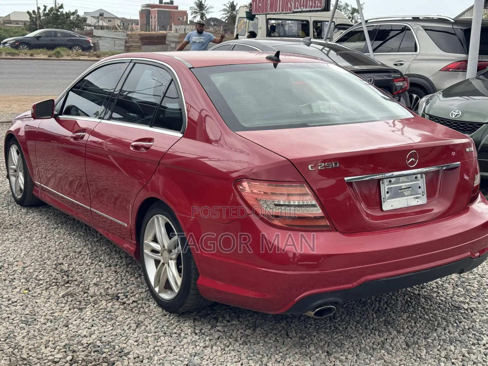 Mercedes-Benz C250 2013 Red