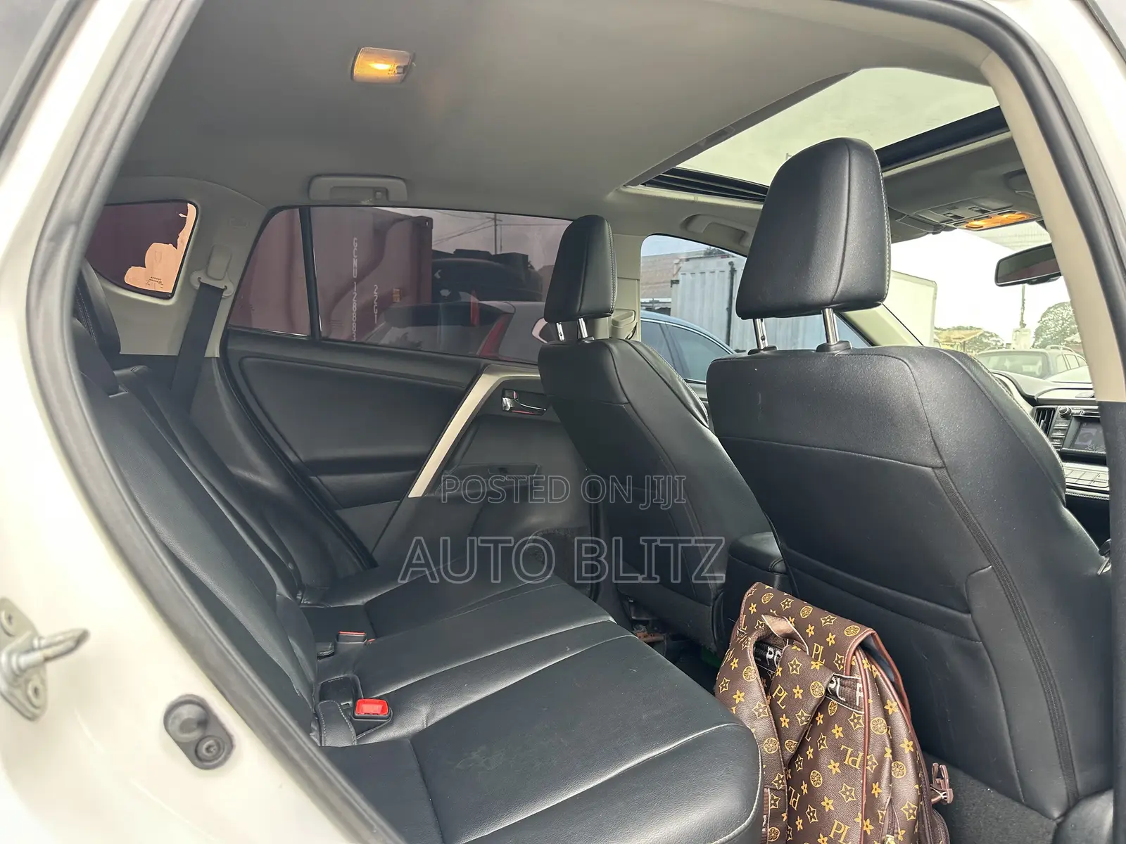 Toyota RAV4 2013 White