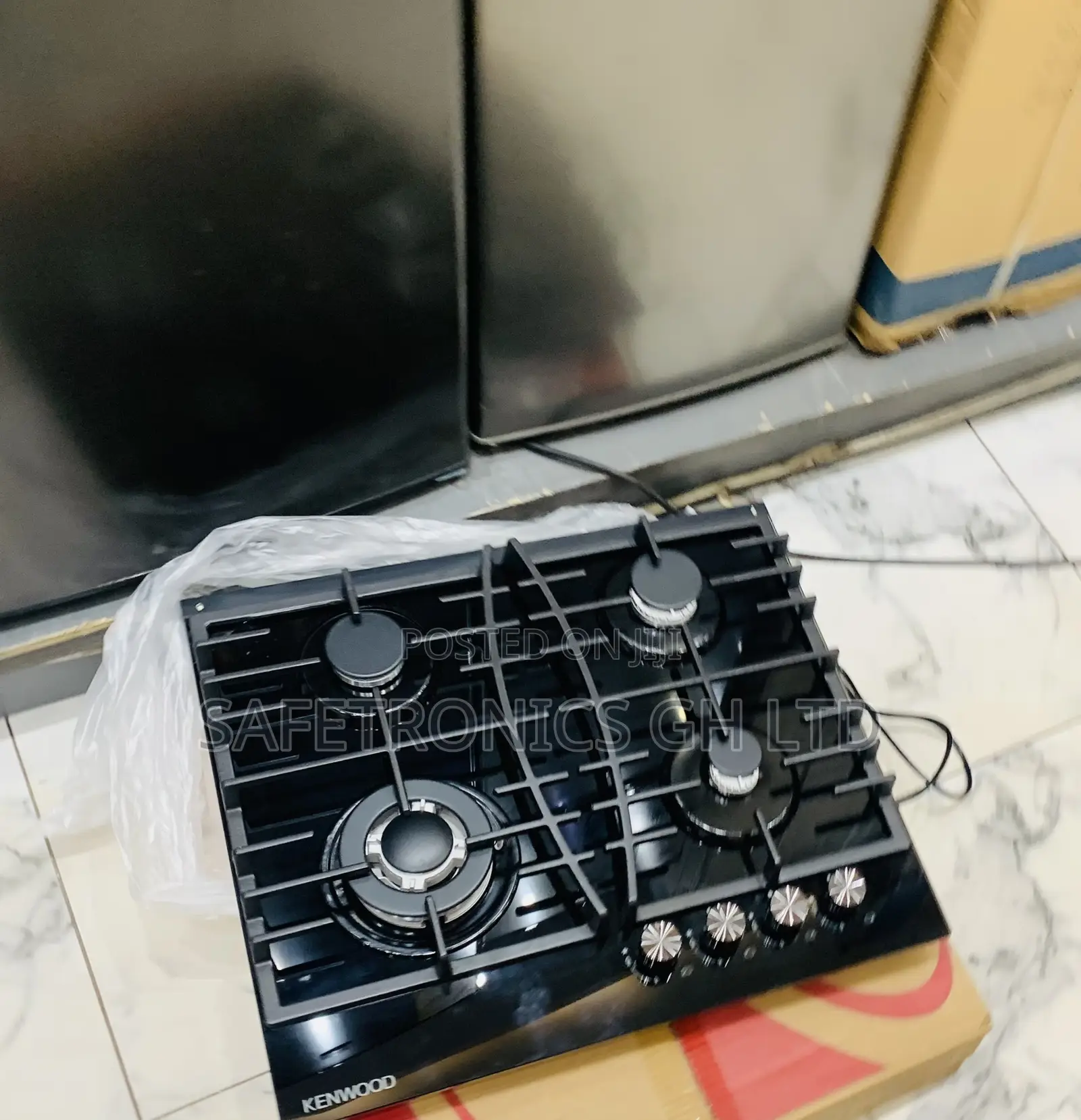 Newly Sleek Black Kenwood Inbuilt 4 Gas Hob