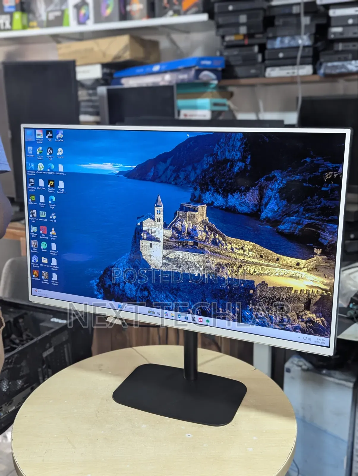LG electriQ eiQ-32MFF144
