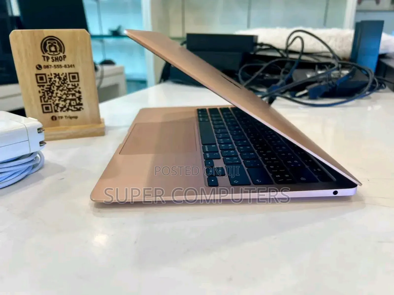 New Laptop Apple MacBook Air 2020 8GB Apple M1 SSD 512GB