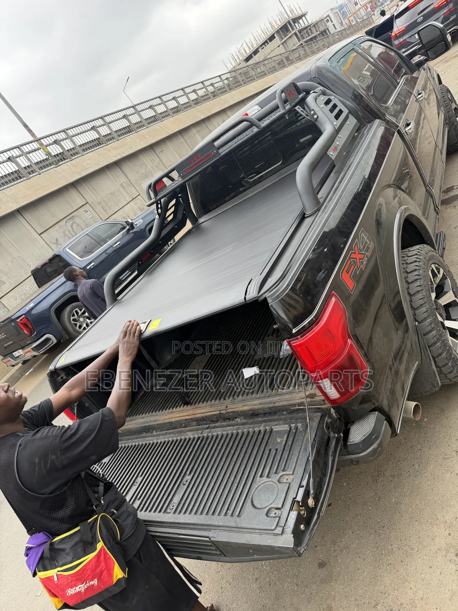 Bucket Cover Roller/Retractable Type for All Pick Up Cars