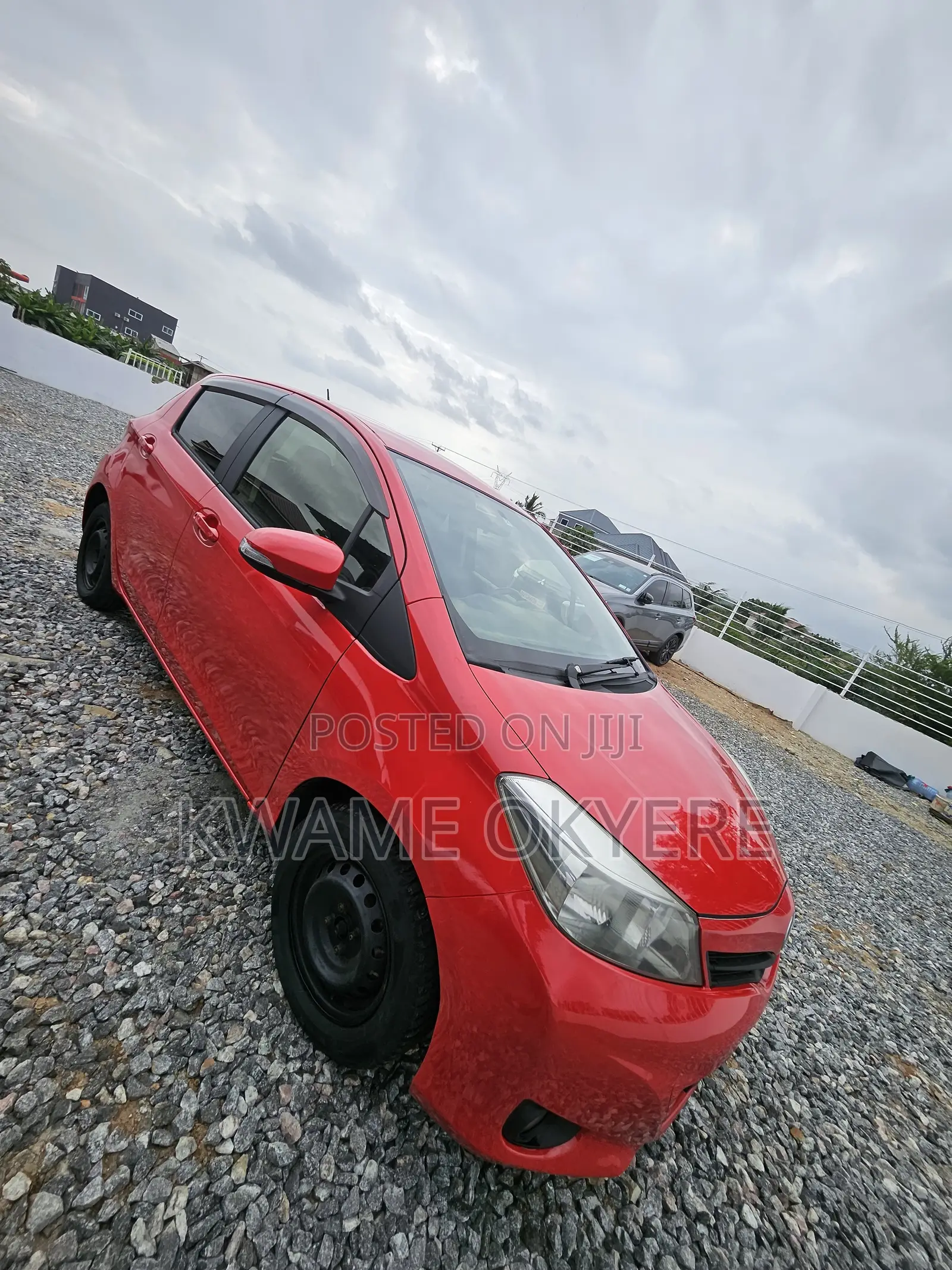Toyota Vitz 1.3 AWD 5dr 2013 Red