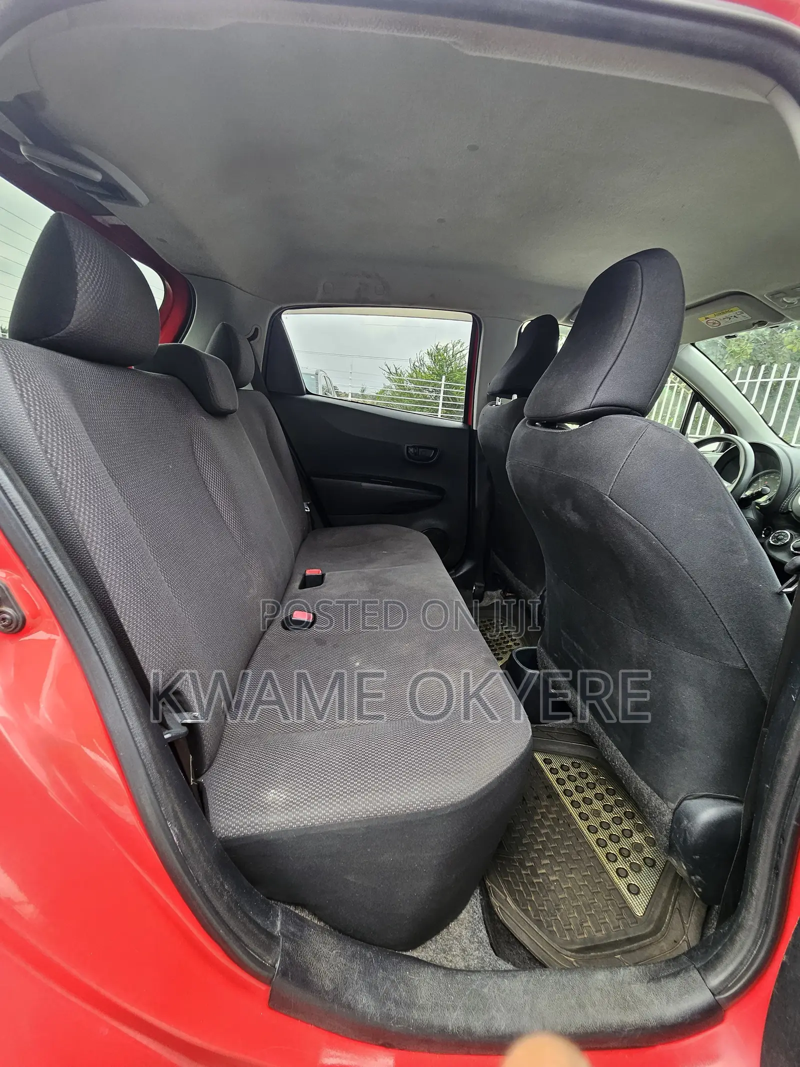 Toyota Vitz 1.3 AWD 5dr 2013 Red
