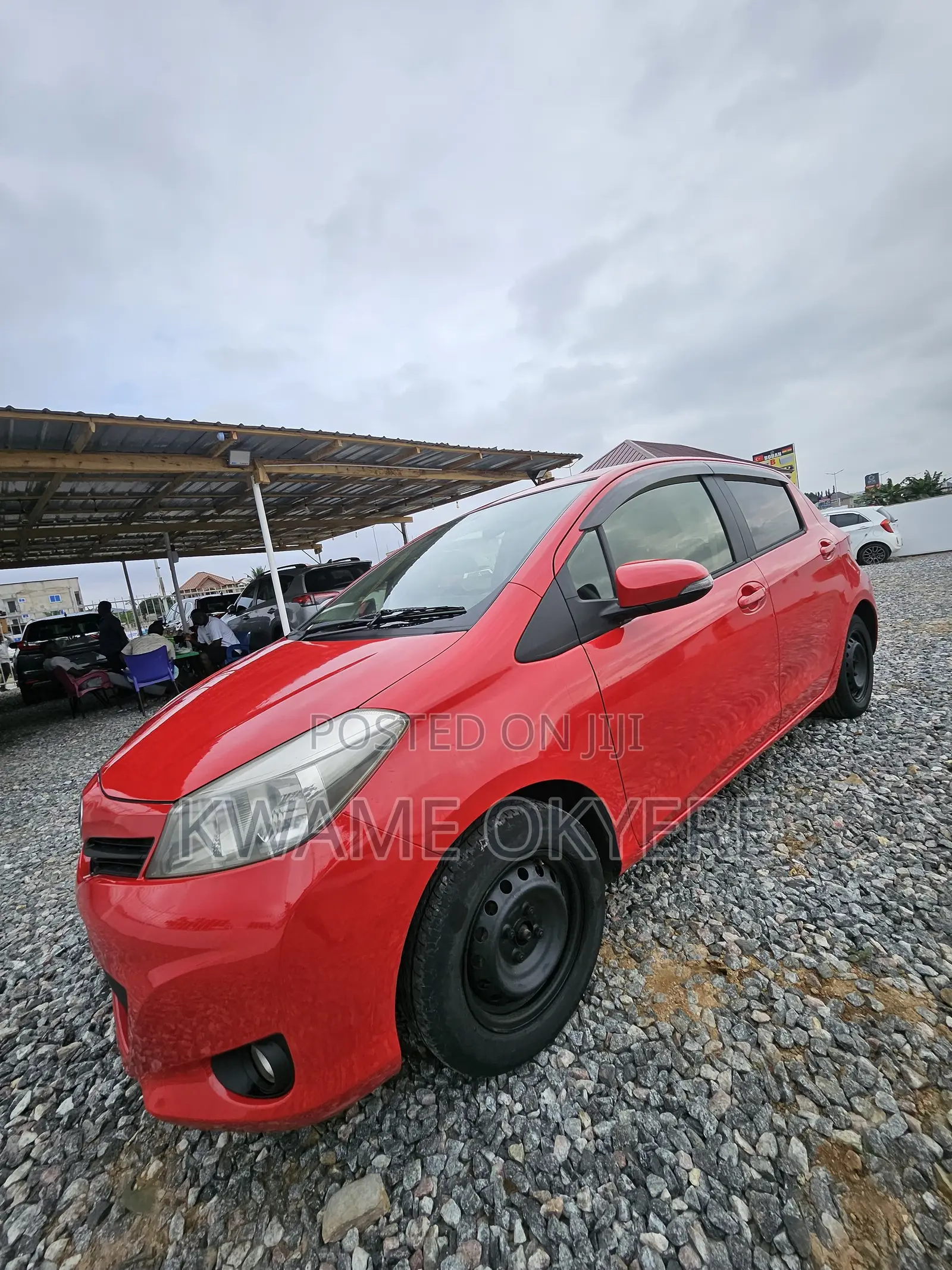Toyota Vitz 1.3 AWD 5dr 2013 Red