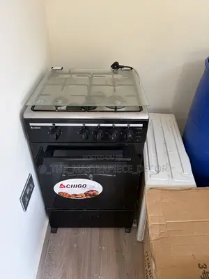 Slughtly Used Chigo 4 Gas Burner With Gas Oven and Electric Grill