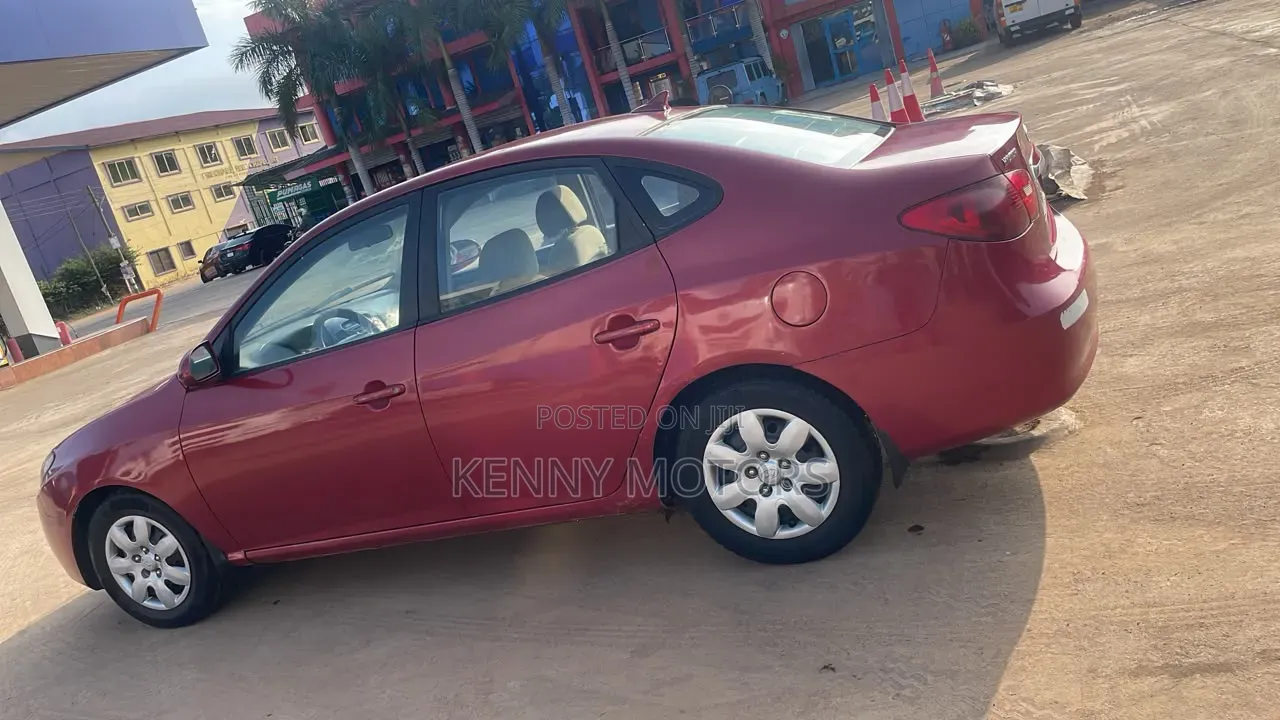 Hyundai Elantra 2009 Red