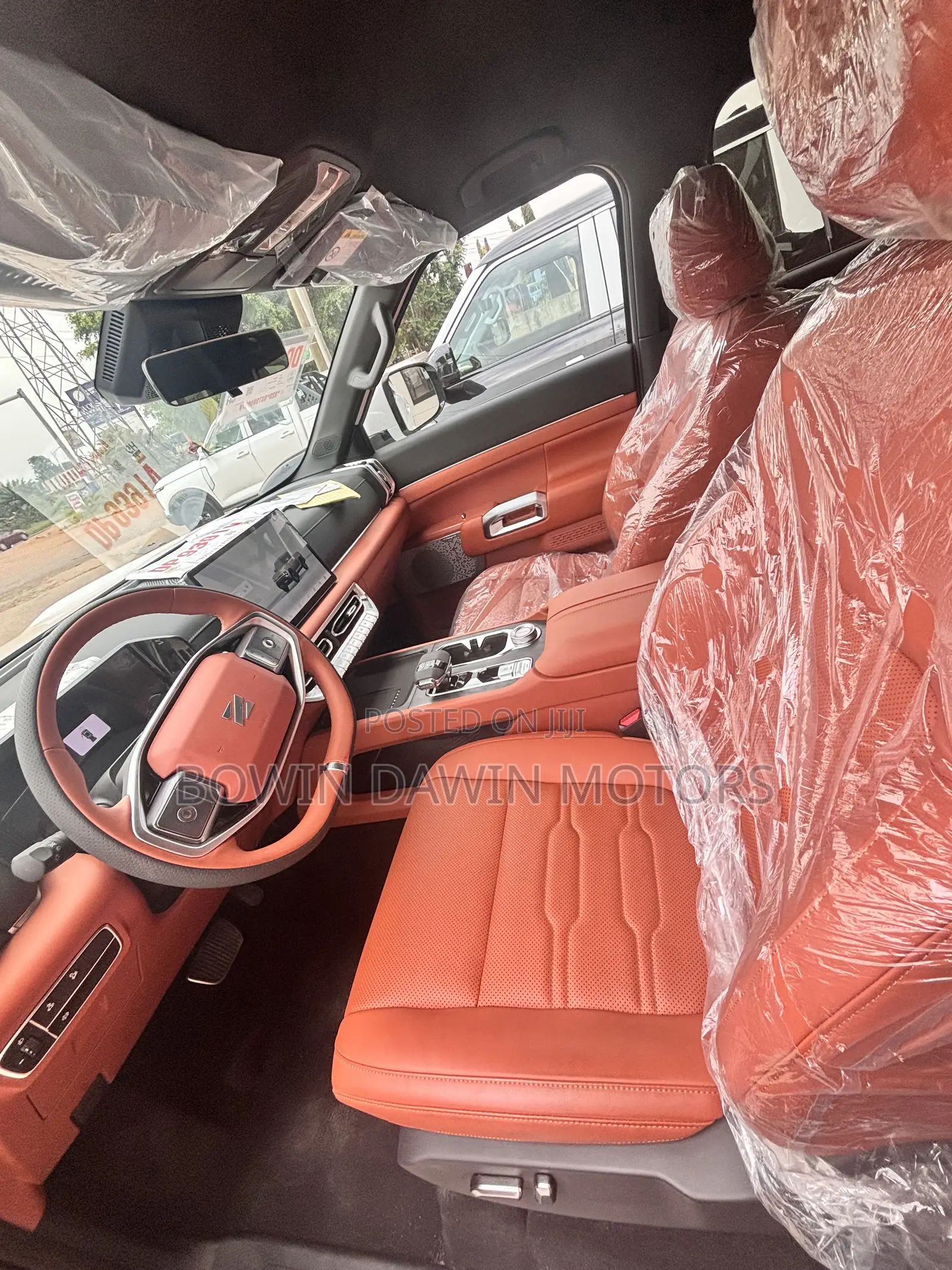 New Nissan Pick-Up 2025 White