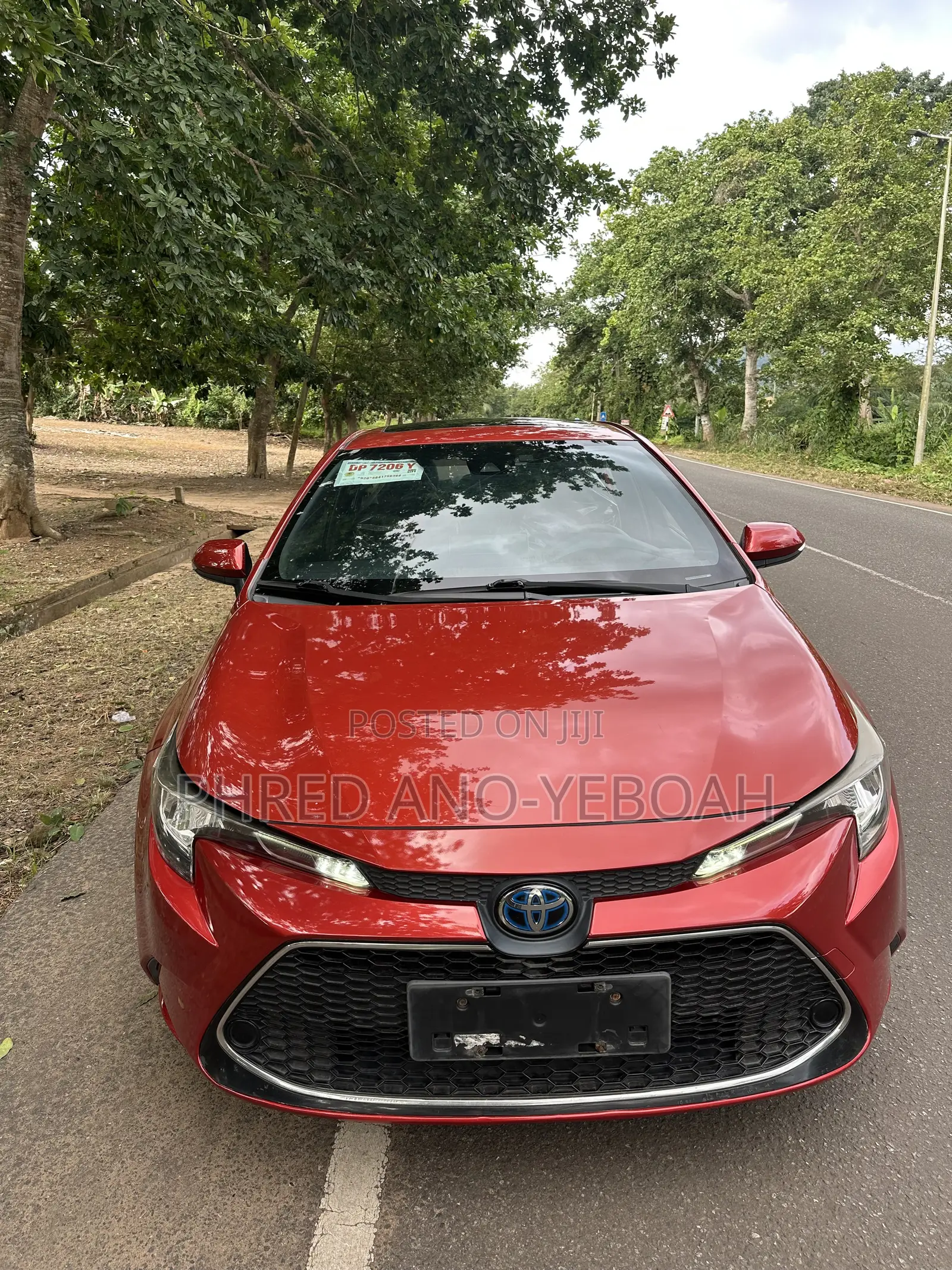 Toyota Corolla SE 2021 Red