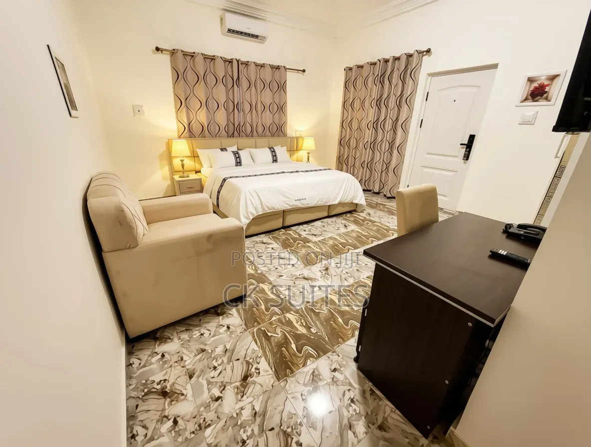 Superior Three-Bedrooms Apartment With Balcony