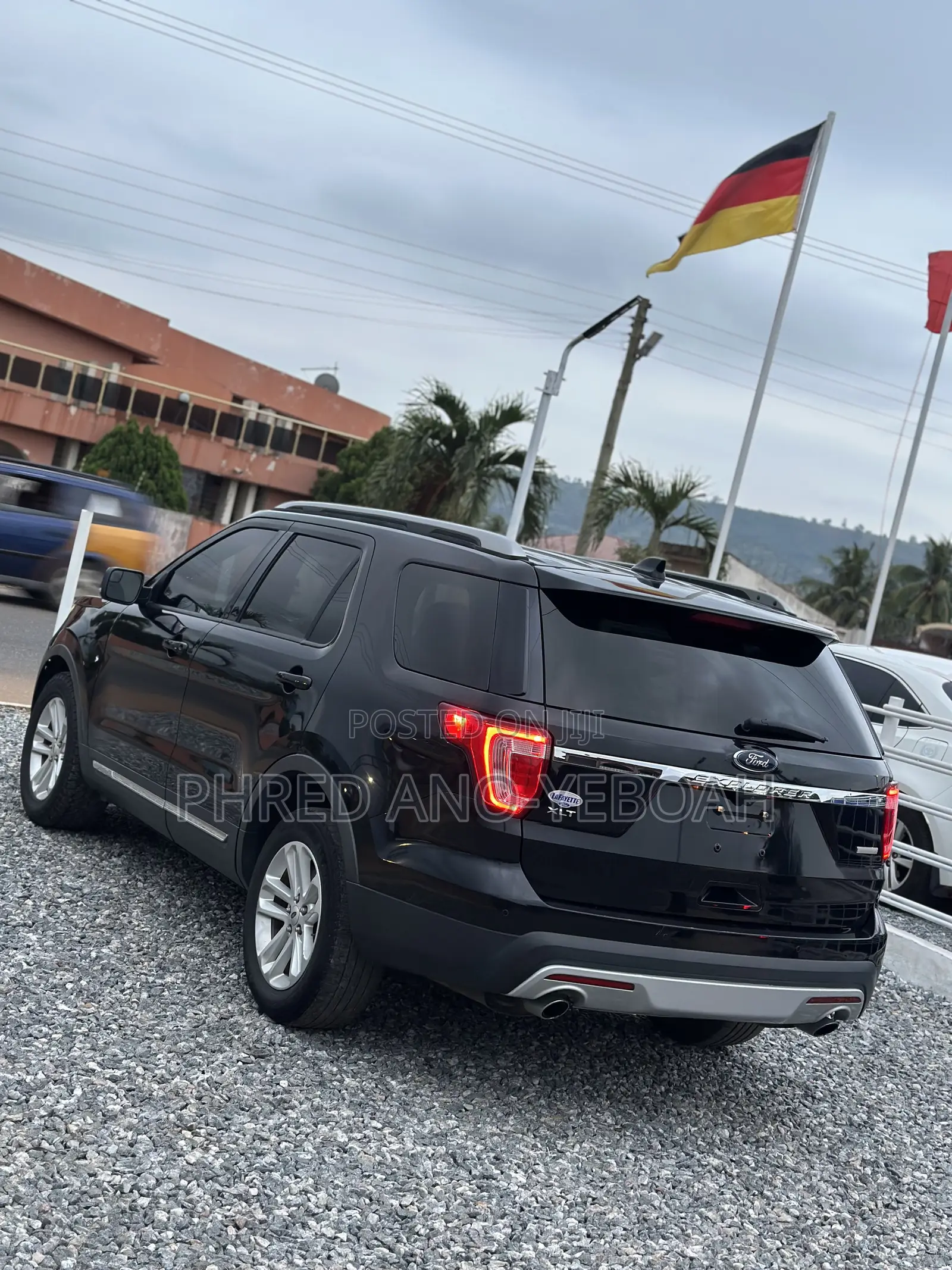 Ford Explorer XLT 4dr 4x4 (2.3L 4cyl 6A) 2017 Black