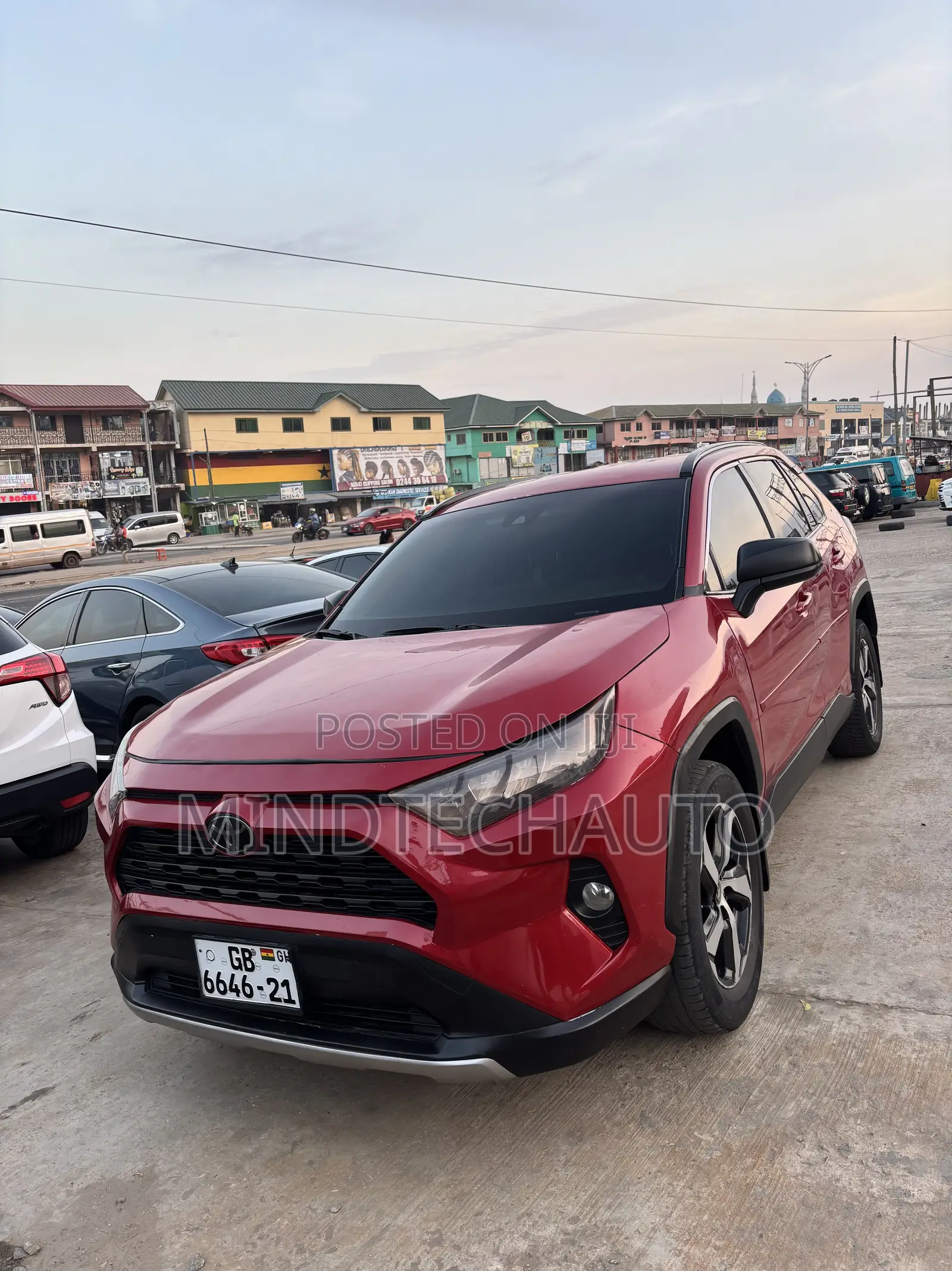 Toyota RAV4 LE AWD 2020 Red