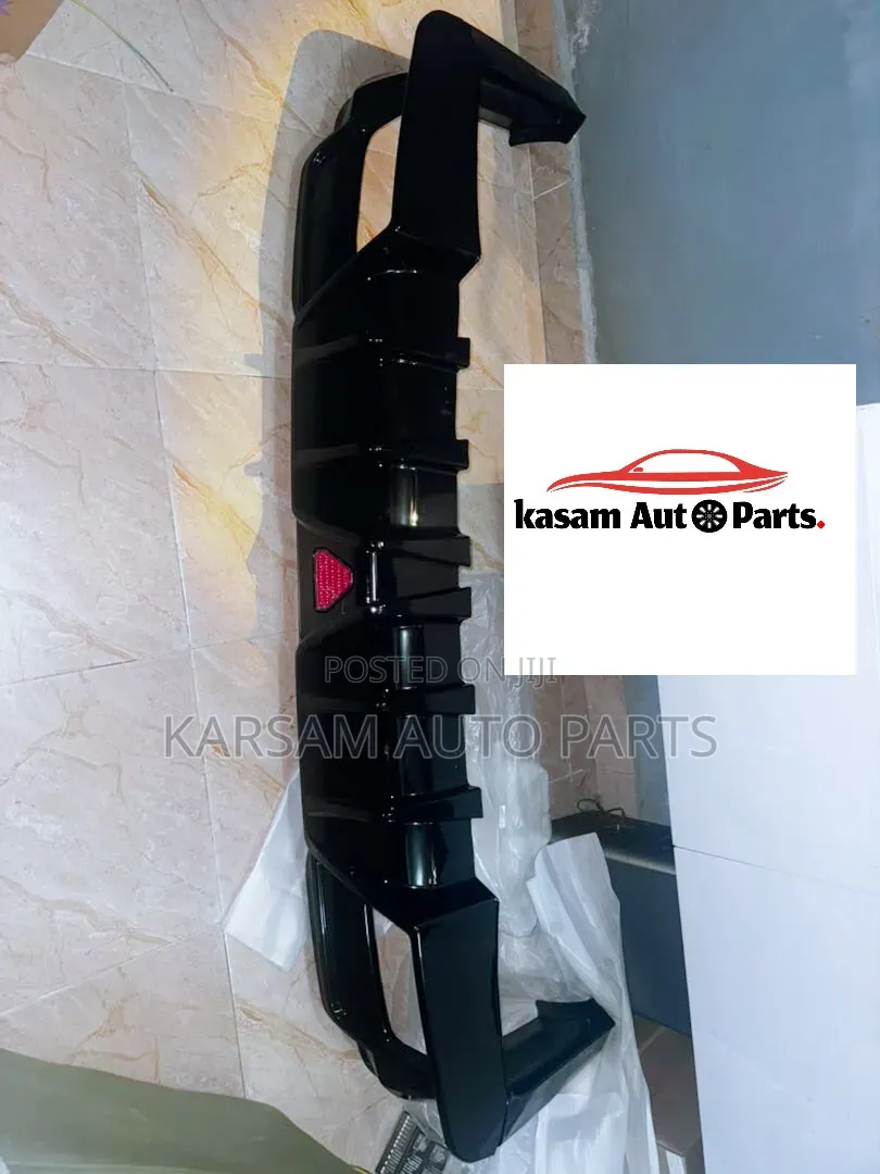 Black Rear Bumper Diffuser LED Brake Light for 2023–2026 Honda CR-V.