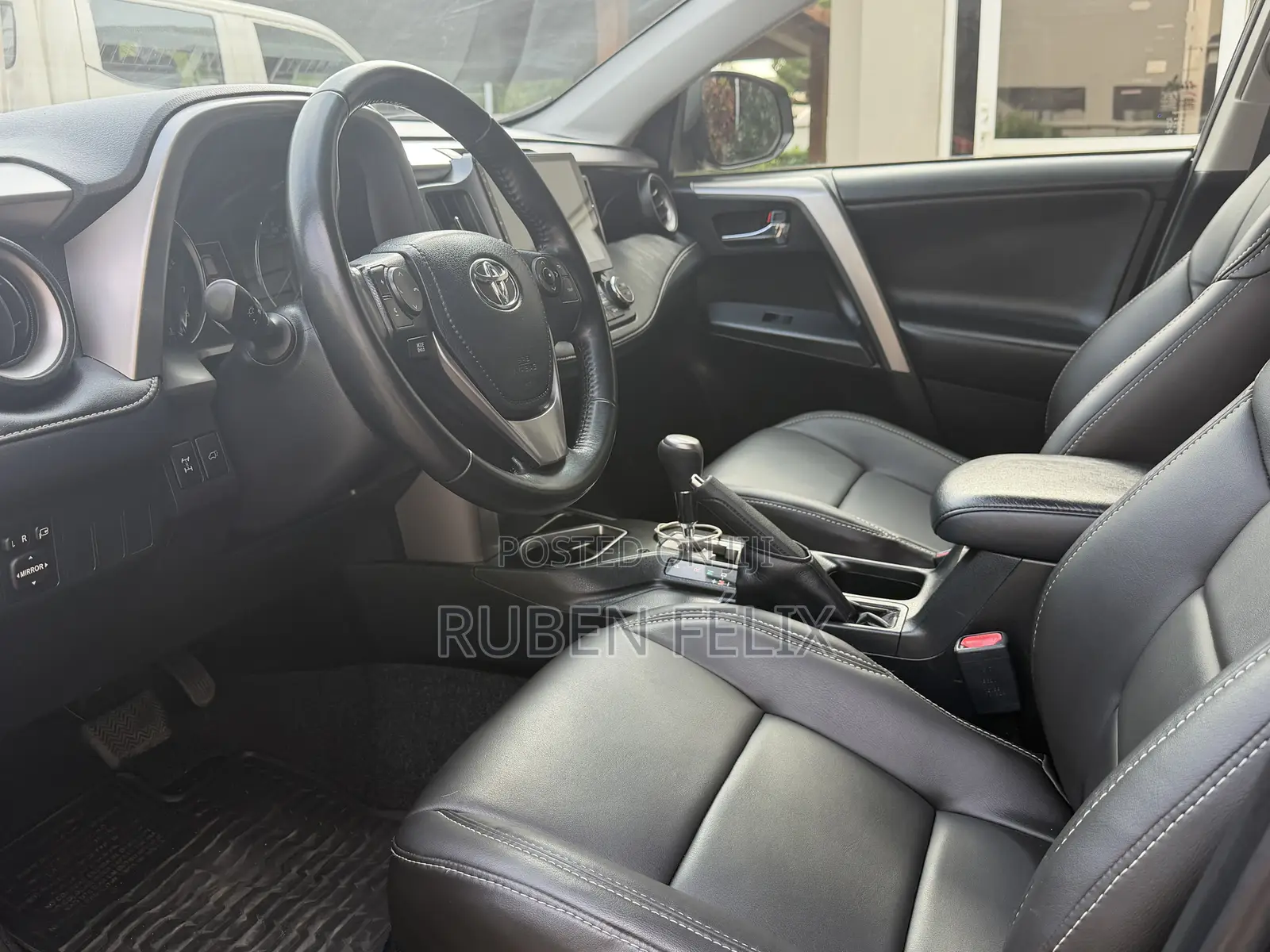 Toyota RAV4 2018 Gray